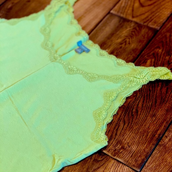 ⭐️2 for $20⭐️Ann Taylor Cami - Picture 1 of 5